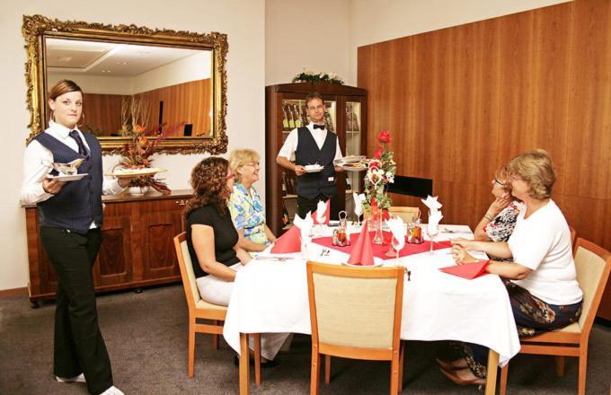Hotel Maxim Svätý Jur 외부 사진