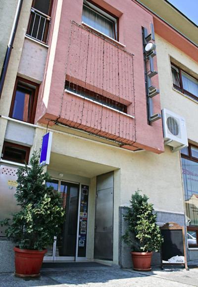 Hotel Maxim Svätý Jur 외부 사진